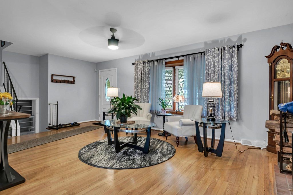 Image 6 of property listing at 9 RING FACTORY RD, Bel Air, MD 21014