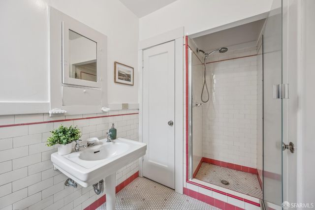 871 42nd Avenue, San Francisco, CA 94121