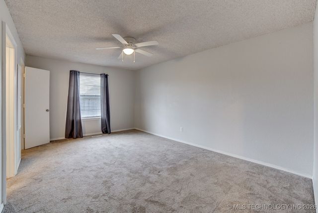 520 W Roanoke Street, Broken Arrow, OK 74011