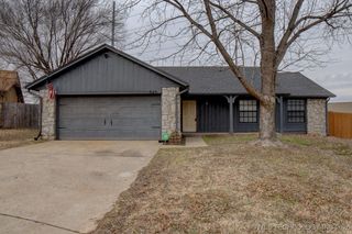520 W Roanoke Street, Broken Arrow, OK 74011