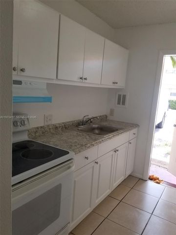 850 E Commercial Blvd 139E, Oakland Park, FL 33334