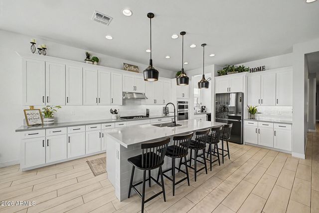 9527 E SOLINA Avenue, Mesa, AZ 85212