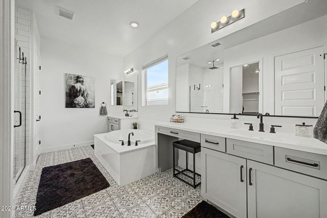 9527 E SOLINA Avenue, Mesa, AZ 85212