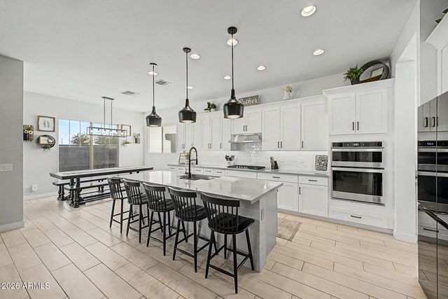 9527 E SOLINA Avenue, Mesa, AZ 85212