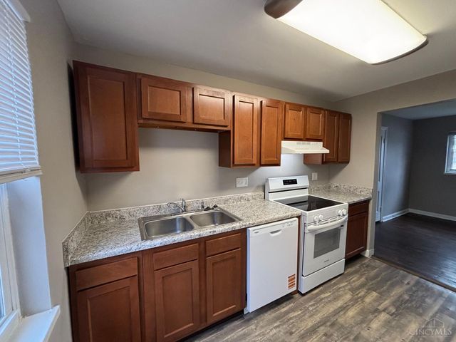 337 E Dorothy Lane, Kettering, OH 45419