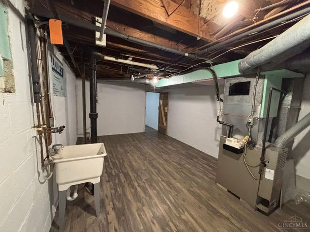 337 E Dorothy Lane, Kettering, OH 45419