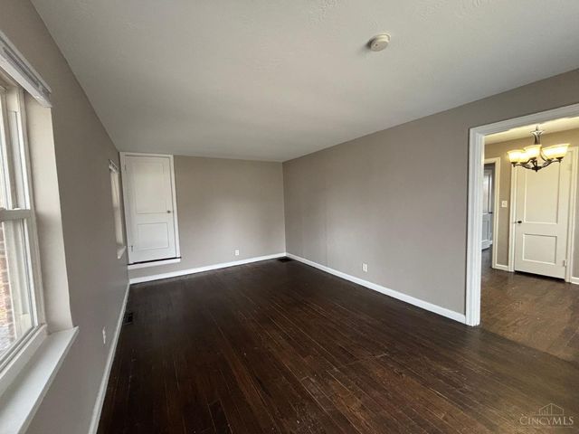 337 E Dorothy Lane, Kettering, OH 45419