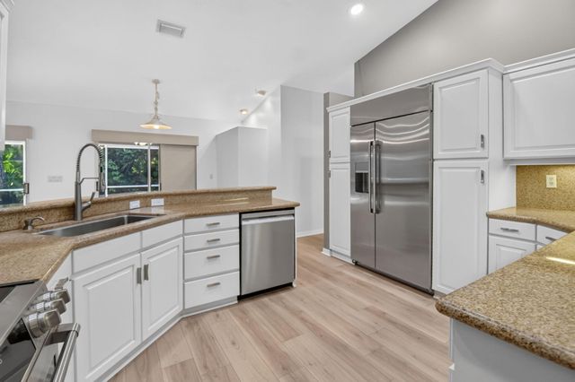 13578 Chatsworth Village Drive, Wellington, FL 33414