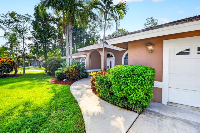 13578 Chatsworth Village Drive, Wellington, FL 33414