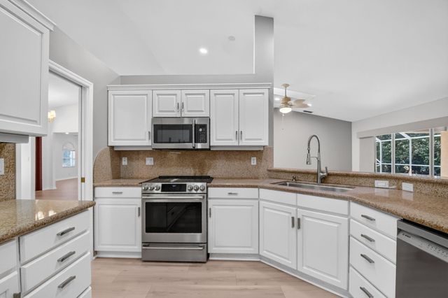 13578 Chatsworth Village Drive, Wellington, FL 33414