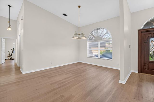 13578 Chatsworth Village Drive, Wellington, FL 33414