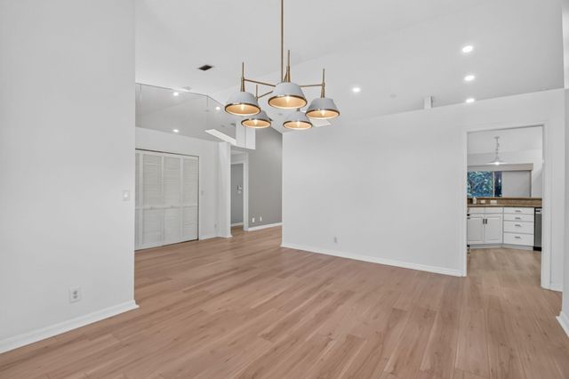 13578 Chatsworth Village Drive, Wellington, FL 33414