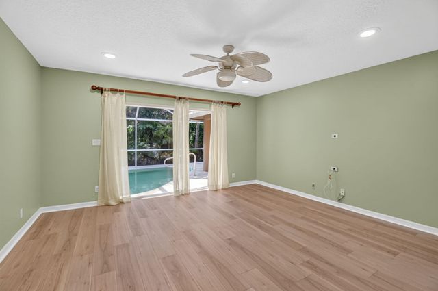 13578 Chatsworth Village Drive, Wellington, FL 33414