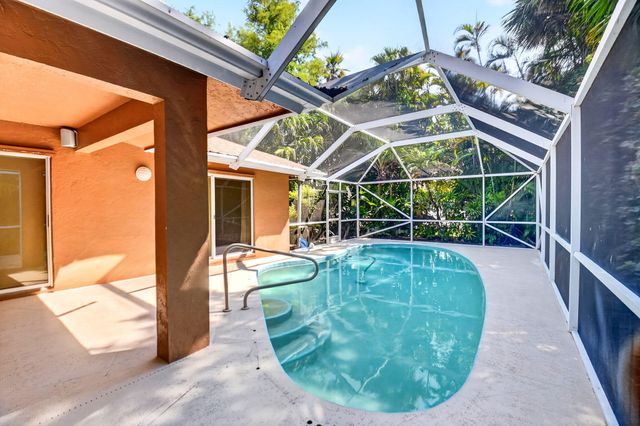 13578 Chatsworth Village Drive, Wellington, FL 33414