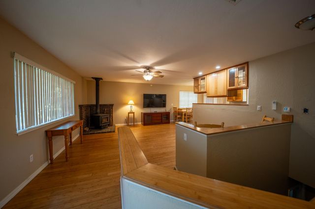 21407 Crystal Falls Dr, Sonora, CA 95370