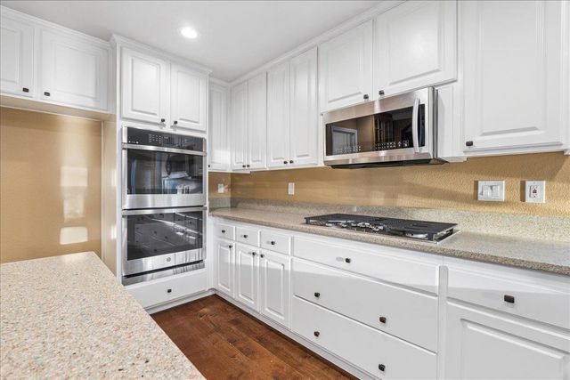 5351 Erickson Dr, Granite Bay, CA 95746