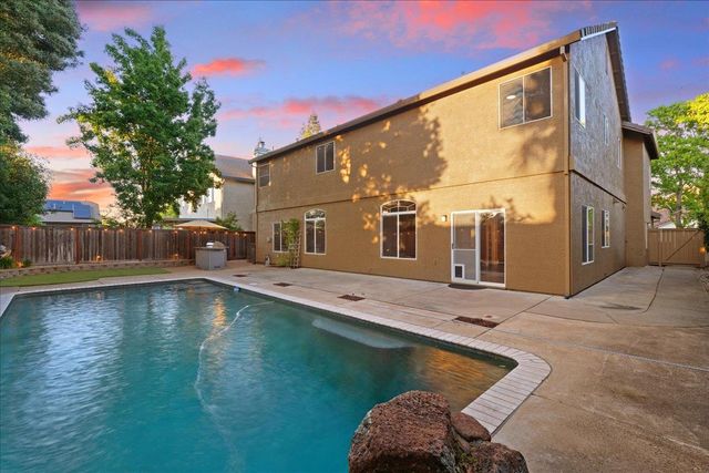 5351 Erickson Dr, Granite Bay, CA 95746