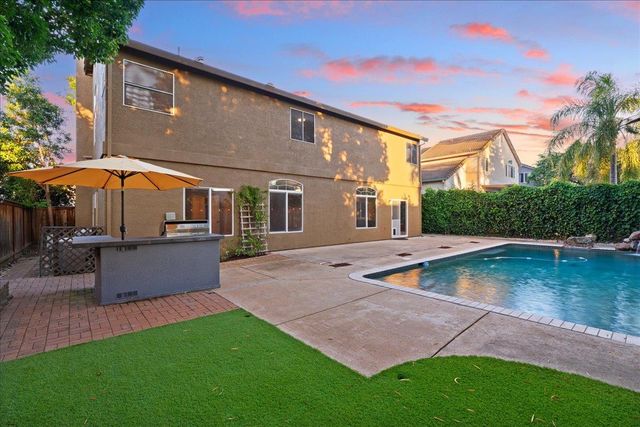 5351 Erickson Dr, Granite Bay, CA 95746