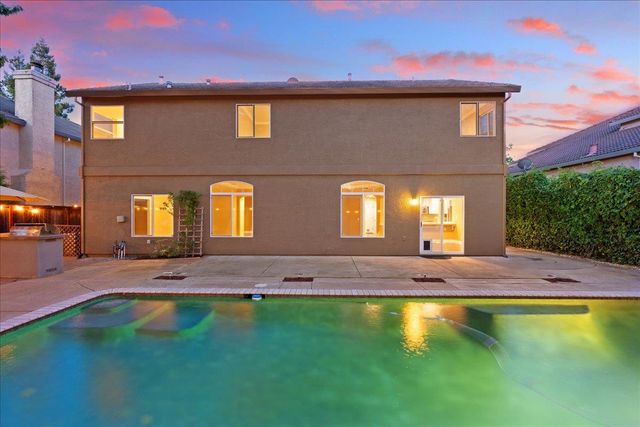 5351 Erickson Dr, Granite Bay, CA 95746