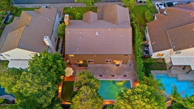 5351 Erickson Dr, Granite Bay, CA 95746