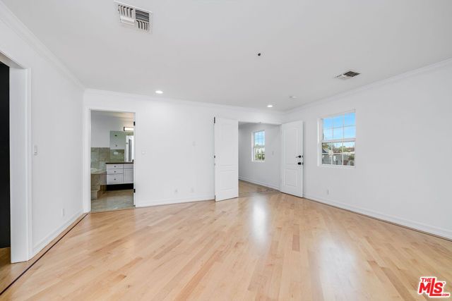 427 S Clark Drive, Beverly Hills, CA 90211