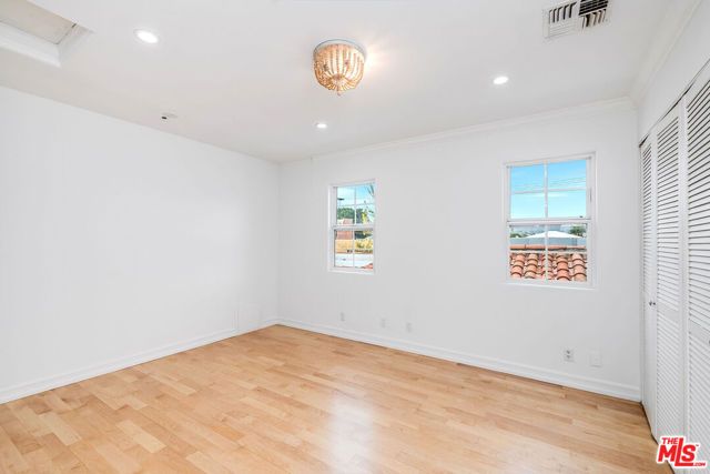 427 S Clark Drive, Beverly Hills, CA 90211