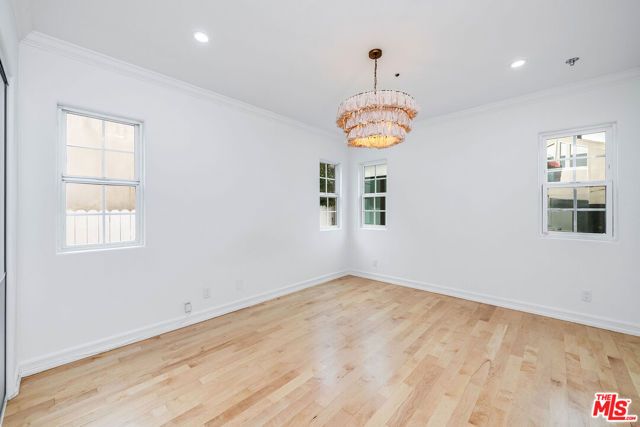 427 S Clark Drive, Beverly Hills, CA 90211