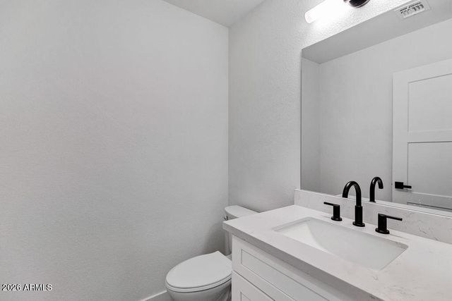 897 W PINON Avenue, Gilbert, AZ 85233