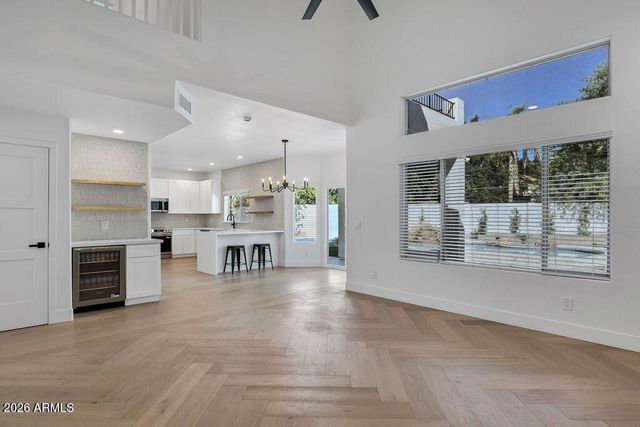 897 W PINON Avenue, Gilbert, AZ 85233