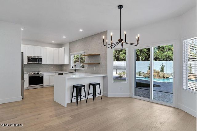 897 W PINON Avenue, Gilbert, AZ 85233