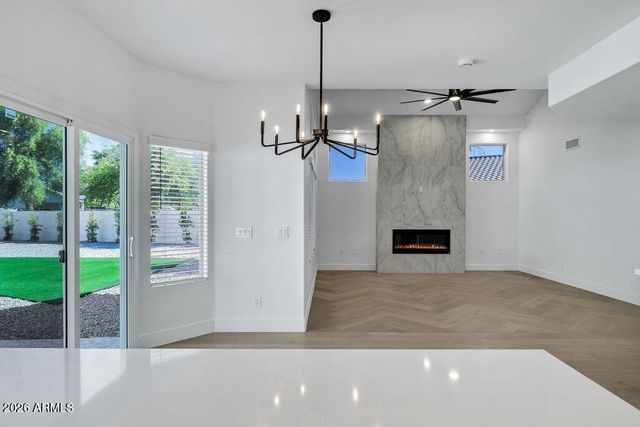 897 W PINON Avenue, Gilbert, AZ 85233