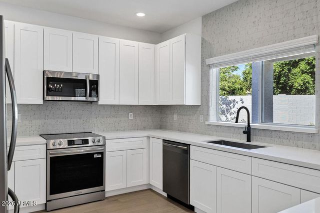897 W PINON Avenue, Gilbert, AZ 85233