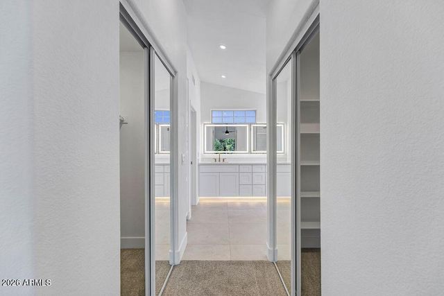 897 W PINON Avenue, Gilbert, AZ 85233