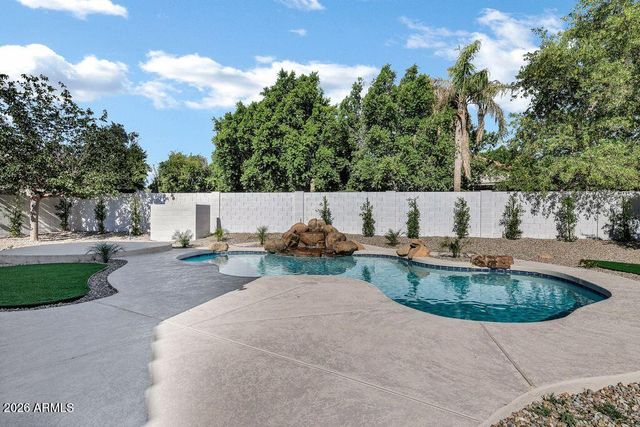 897 W PINON Avenue, Gilbert, AZ 85233