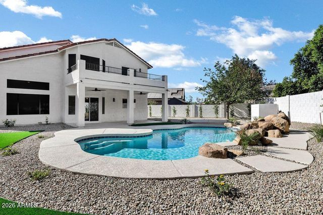 897 W PINON Avenue, Gilbert, AZ 85233