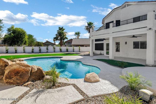 897 W PINON Avenue, Gilbert, AZ 85233