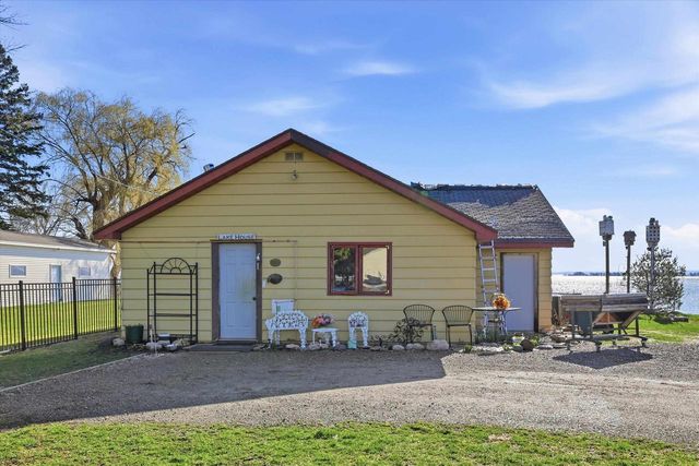 7284 US HIGHWAY 45, Oshkosh, WI 54902