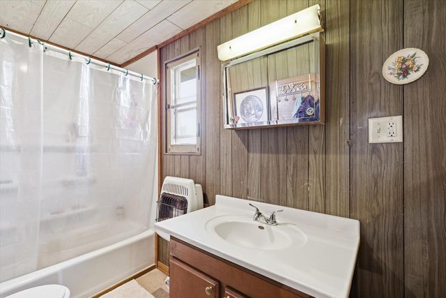 7284 US HIGHWAY 45, Oshkosh, WI 54902