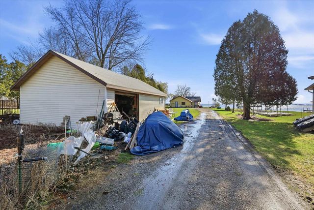 7284 US HIGHWAY 45, Oshkosh, WI 54902