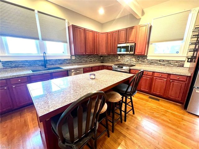 1522 Barron ST, Portsmouth, VA 23704