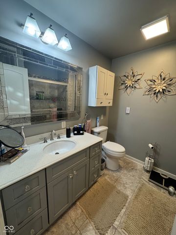 2216 Newton Street, Columbus, IN 47201