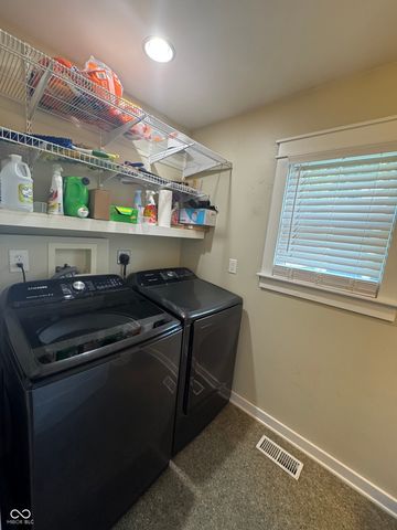 2216 Newton Street, Columbus, IN 47201