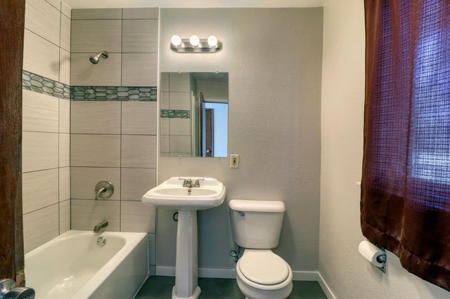 1707 6th Street S, Moorhead, MN 56560