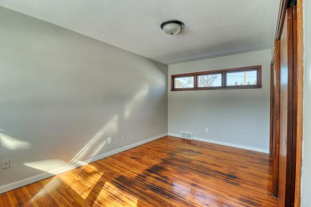 1707 6th Street S, Moorhead, MN 56560