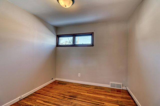 1707 6th Street S, Moorhead, MN 56560