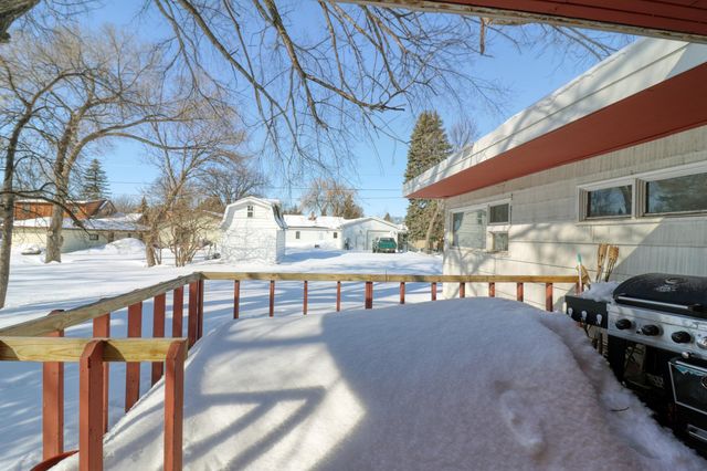 1707 6th Street S, Moorhead, MN 56560