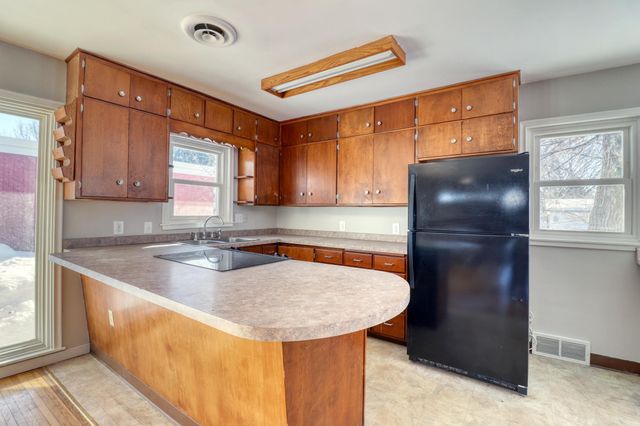 1707 6th Street S, Moorhead, MN 56560