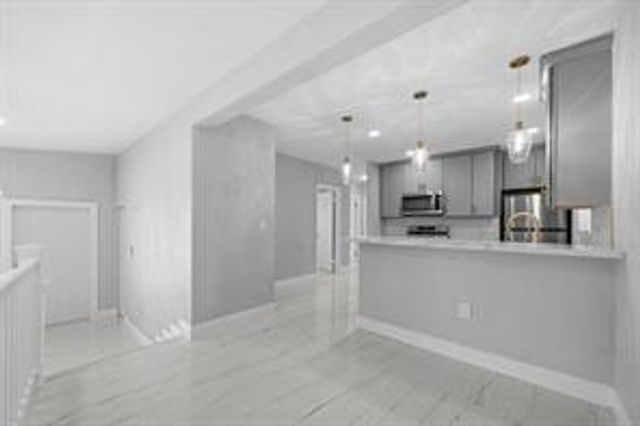 1300 NW 90th Street, Miami, FL 33147