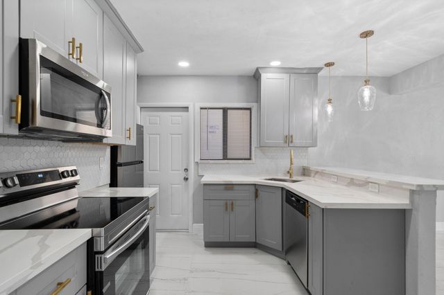 1300 NW 90th Street, Miami, FL 33147