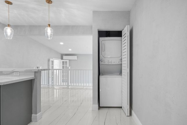 1300 NW 90th Street, Miami, FL 33147